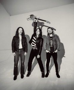 Tyler Bryant & The Shakedown