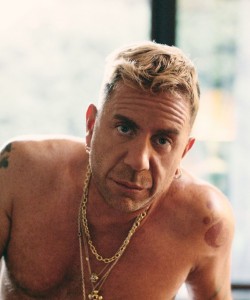 Γιώργος Μαζωνάκης